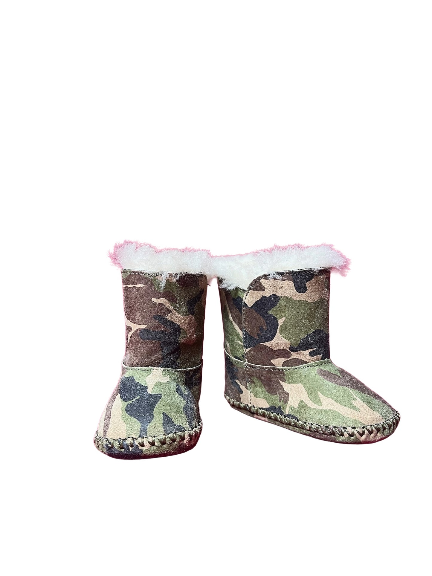 UGG AUSTRALIA PRELOVED CAMOUFLAGE BOOTS