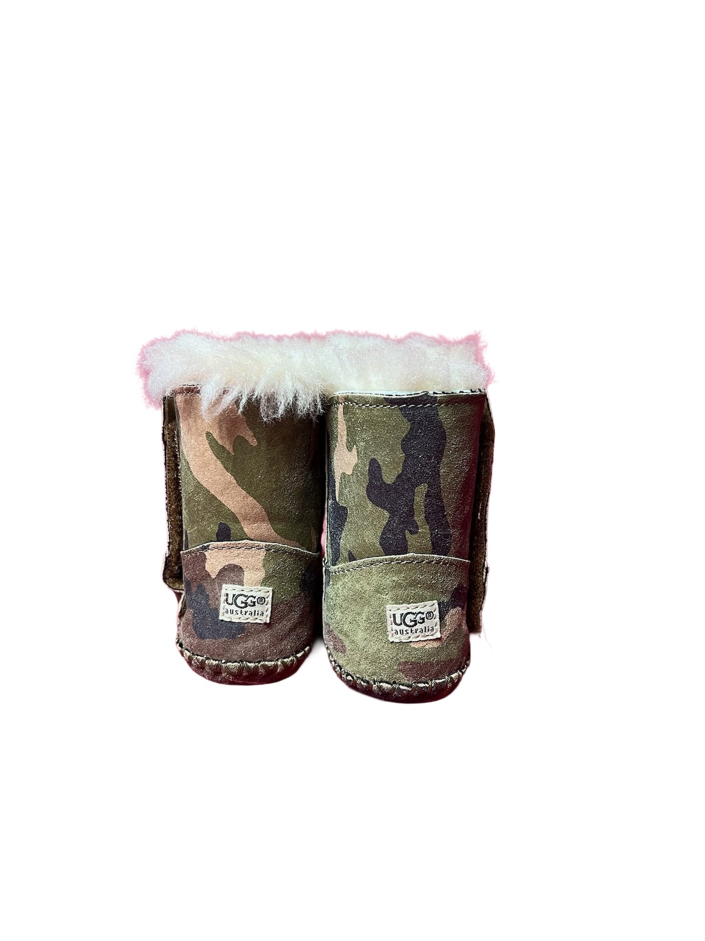 UGG AUSTRALIA PRELOVED CAMOUFLAGE BOOTS